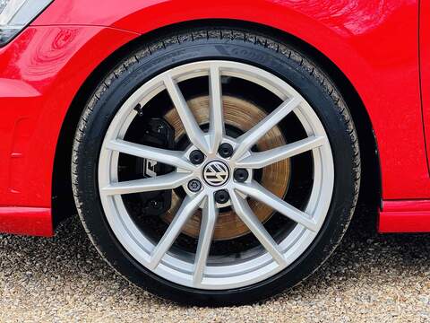 Volkswagen Golf TSI BlueMotion Tech R - U10002609