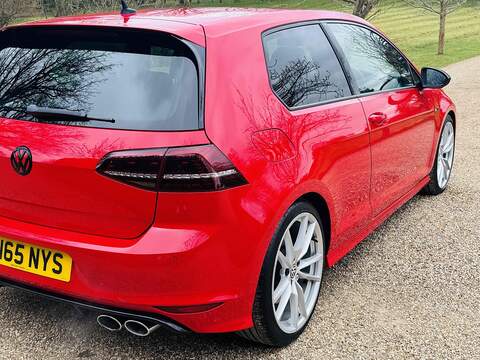 Volkswagen Golf TSI BlueMotion Tech R - U10002609