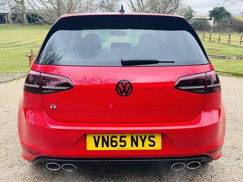 Volkswagen Golf TSI BlueMotion Tech R - U10002609