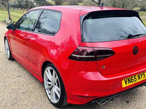 Volkswagen Golf TSI BlueMotion Tech R - U10002609