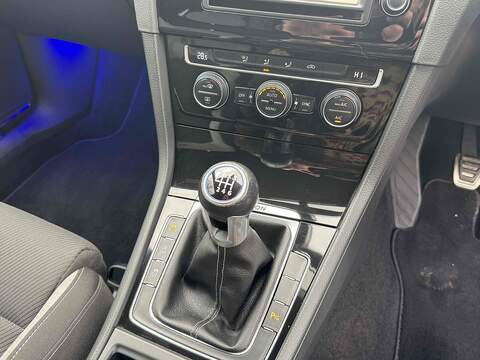 Volkswagen Golf TSI BlueMotion Tech R - U10002609