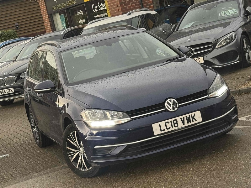 Volkswagen Golf TSI SE - U10002613