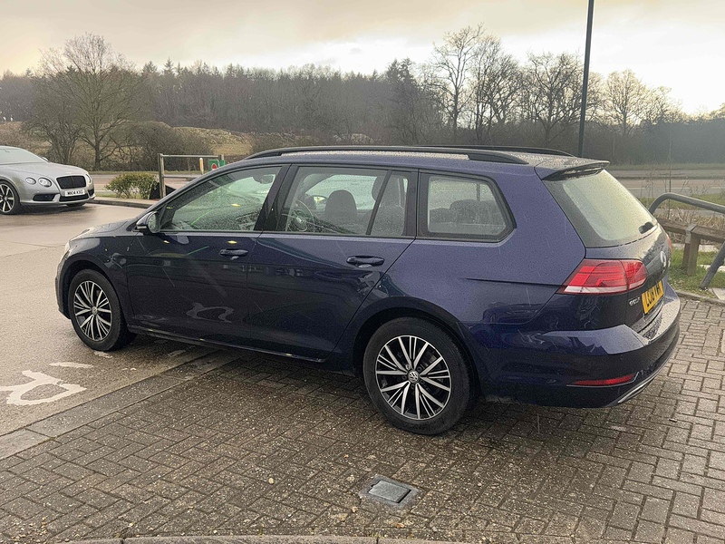 Volkswagen Golf TSI SE - U10002613