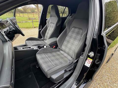 Volkswagen Golf TDI GTD - U10002619