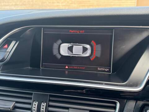 Audi A5 TDI Black Edition Plus - U10002628