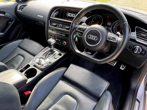 Audi A5 TDI Black Edition Plus - U10002628