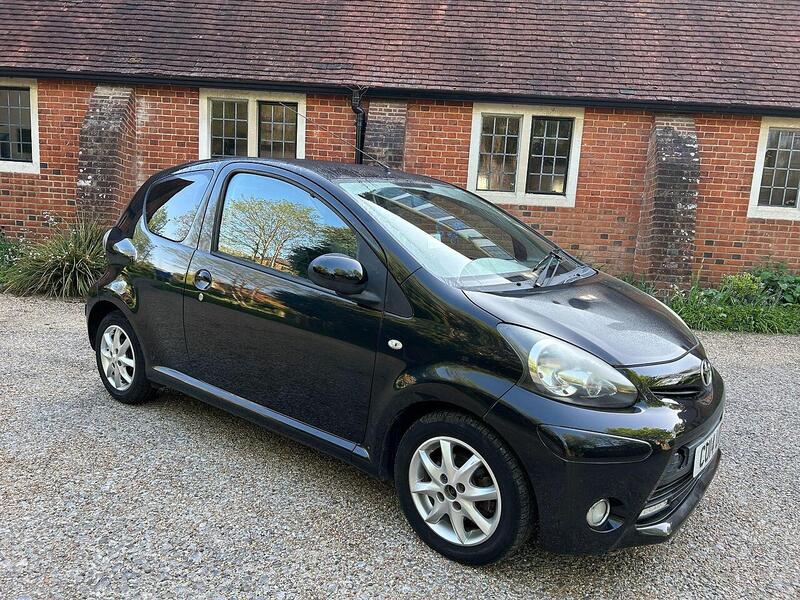 Toyota AYGO AYGO 1.0 VVT-i Mode Euro 5 3dr - U10002632