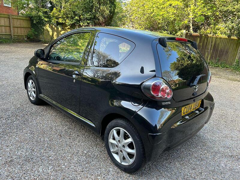 Toyota AYGO AYGO 1.0 VVT-i Mode Euro 5 3dr - U10002632