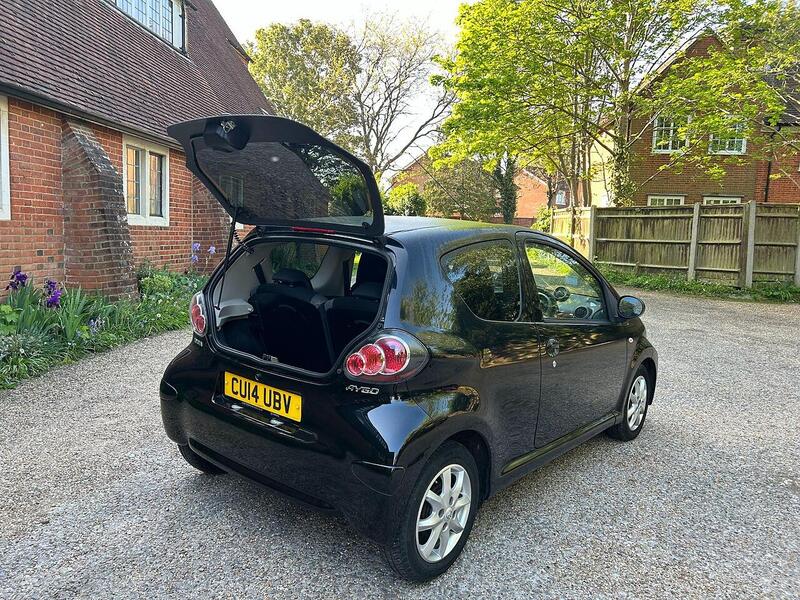 Toyota AYGO AYGO 1.0 VVT-i Mode Euro 5 3dr - U10002632