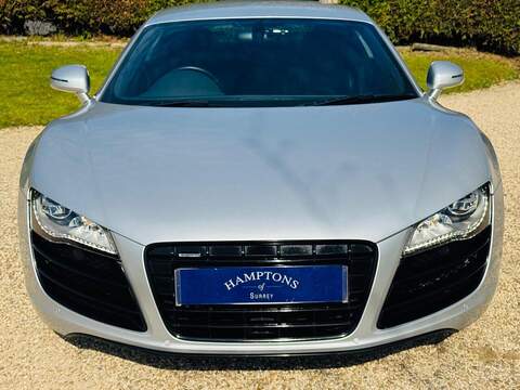 Audi R8 R8 5.2 FSI V10 R Tronic quattro Euro 5 2dr - U10002634