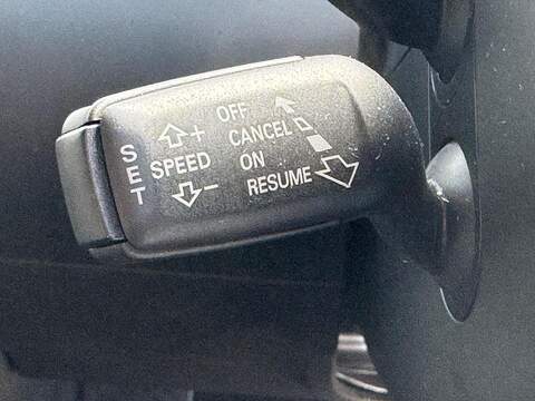 Audi R8 R8 5.2 FSI V10 R Tronic quattro Euro 5 2dr - U10002634