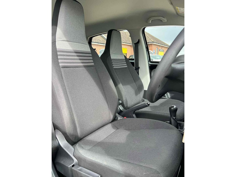 Volkswagen up! up! 1.0 Move up! Euro 6 5dr - U10002642