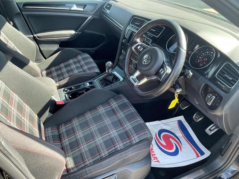 Volkswagen Golf TSI BlueMotion Tech GTI - U10002656