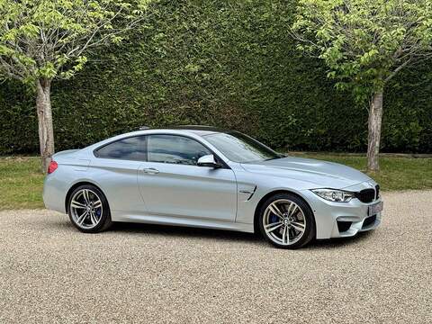 BMW M4 BiTurbo - U10002659