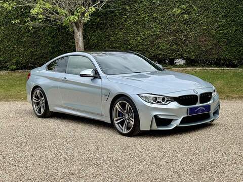 BMW M4 BiTurbo - U10002659