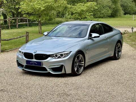 BMW M4 BiTurbo - U10002659