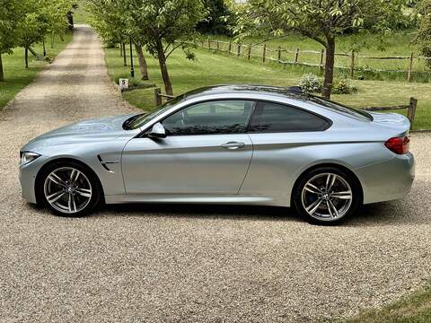 BMW M4 BiTurbo - U10002659