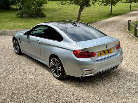 BMW M4 BiTurbo - U10002659