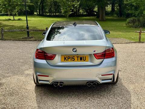 BMW M4 BiTurbo - U10002659