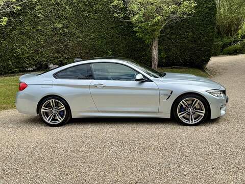 BMW M4 BiTurbo - U10002659