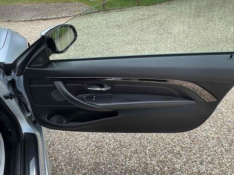 BMW M4 BiTurbo - U10002659