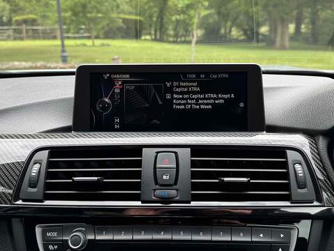 BMW M4 BiTurbo - U10002659