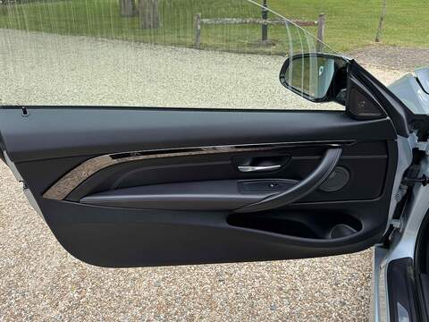 BMW M4 BiTurbo - U10002659