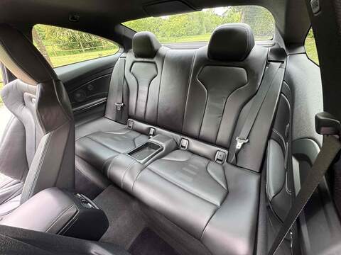 BMW M4 BiTurbo - U10002659