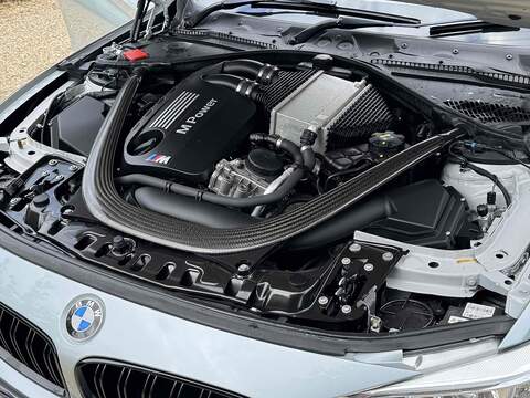 BMW M4 BiTurbo - U10002659