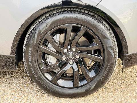 Land Rover Discovery Discovery 3.0 SD V6 Landmark Edition Auto 4WD Euro 6 (s/s) 5dr - U10002669