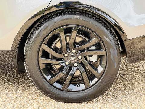 Land Rover Discovery Discovery 3.0 SD V6 Landmark Edition Auto 4WD Euro 6 (s/s) 5dr - U10002669