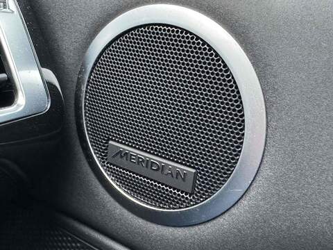 Land Rover Discovery Discovery 3.0 SD V6 Landmark Edition Auto 4WD Euro 6 (s/s) 5dr - U10002669