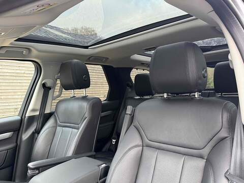 Land Rover Discovery Discovery 3.0 SD V6 Landmark Edition Auto 4WD Euro 6 (s/s) 5dr - U10002669