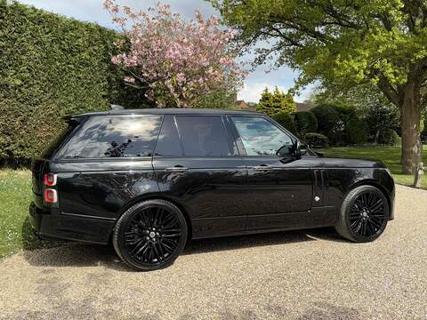 Land Rover Range Rover Range Rover 3.0 SD V6 Vogue SE Auto 4WD Euro 6 (s/s) 5dr - U10002670