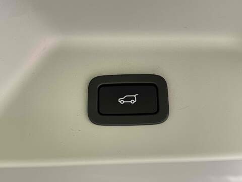 Land Rover Range Rover Range Rover 3.0 SD V6 Vogue SE Auto 4WD Euro 6 (s/s) 5dr - U10002670