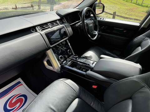 Land Rover Range Rover Range Rover 3.0 SD V6 Vogue SE Auto 4WD Euro 6 (s/s) 5dr - U10002670