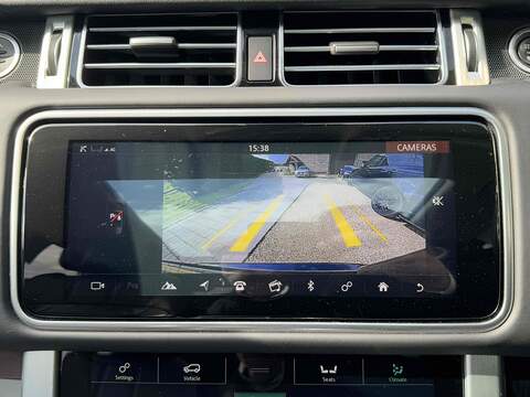 Land Rover Range Rover Range Rover 3.0 SD V6 Vogue SE Auto 4WD Euro 6 (s/s) 5dr - U10002670