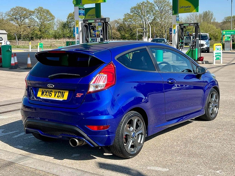 Ford Fiesta T EcoBoost ST-2 - U10002672