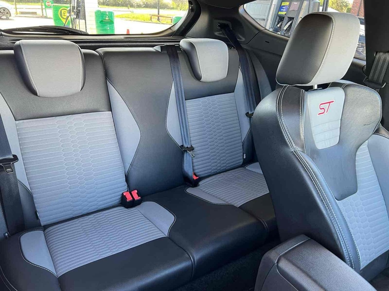 Ford Fiesta T EcoBoost ST-2 - U10002672