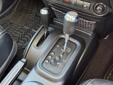 Jeep Wrangler CRD Overland - U10002673