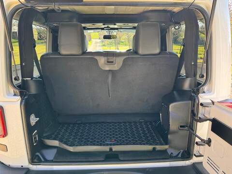 Jeep Wrangler CRD Overland - U10002673