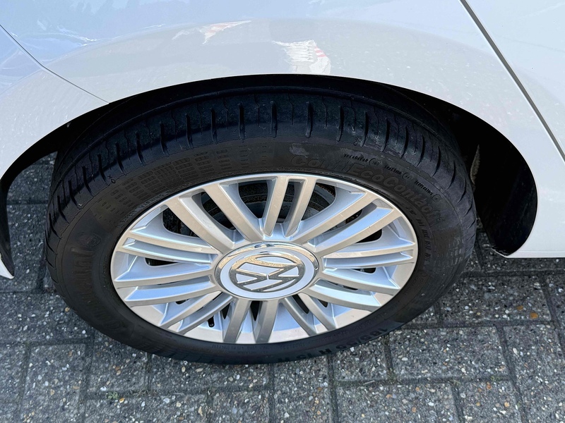 Volkswagen up! up! 1.0 Move up! Euro 6 5dr - U10002680