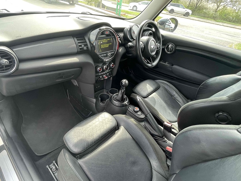 MINI Hatch Cooper - U10002703