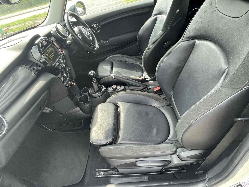 MINI Hatch Cooper - U10002703