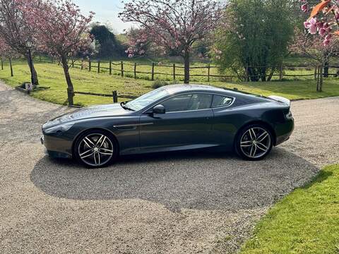 Aston Martin DB9 DB9 6.0 V12 T-TronicII Euro 6 2dr - U10002707