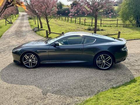 Aston Martin DB9 DB9 6.0 V12 T-TronicII Euro 6 2dr - U10002707