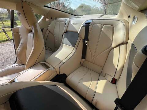 Aston Martin DB9 DB9 6.0 V12 T-TronicII Euro 6 2dr - U10002707