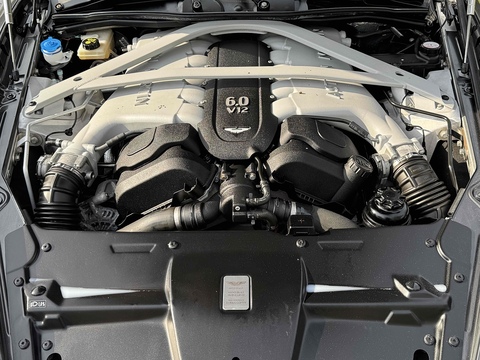 DB9 6.0 V12 T-TronicII Euro 6 2dr