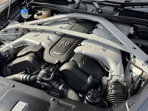 Aston Martin DB9 DB9 6.0 V12 T-TronicII Euro 6 2dr - U10002707