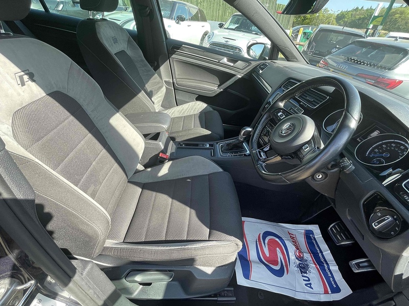 Volkswagen Golf TSI BlueMotion Tech R - U10002710